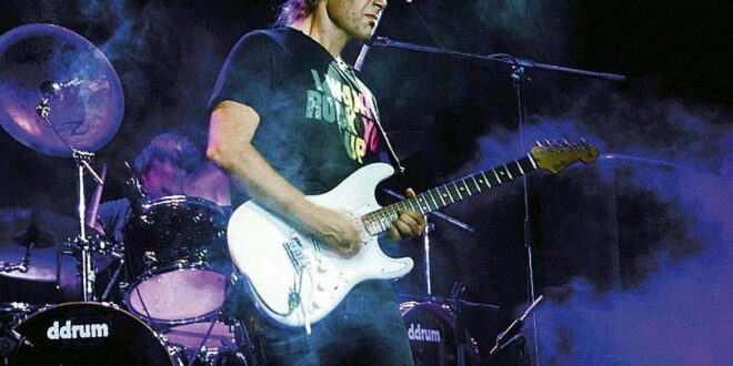 Torremolinos guitar fair attracts top bands