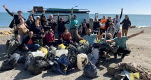Eco Amigos & Mil Playas team up to clean up Manilva’s beaches