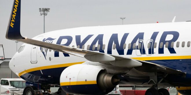 Ryanair threatens more cuts in Spain if government does not block proposed 21% airport tax hike