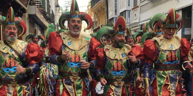 The ultimate Spanish Carnival experience in Cádiz