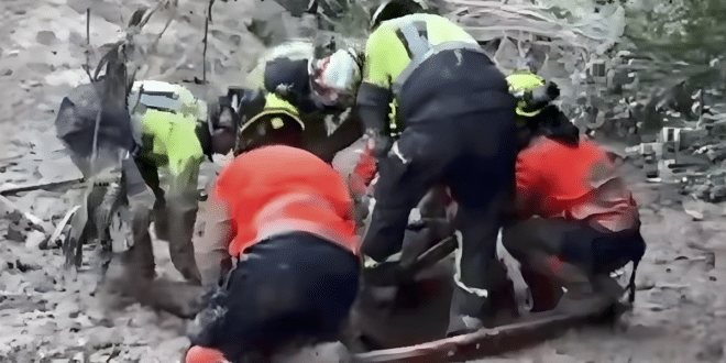 Hiker trapped to his middle for ten hours in mud slide on Gaucin path