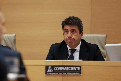 Acting Valencia president Carlos Mazon 'roasted' by Spain's parliamentarians over his response to 2024 flood disaster