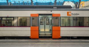 Traffic on Barcelona’s Rodalies commuter rail network collapses
