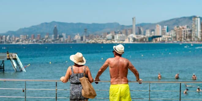 Spain's expat divergence: Young expats dominate Barcelona and Madrid