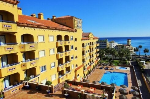 Entire hotel on the Costa del Sol is evicted after scammers ‘from Middle East’ hijack resort in €3m fraud