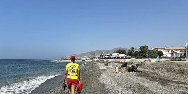 Costa Tropical boosts sea water monitoring to prevent 2026 bacteria outbreaks