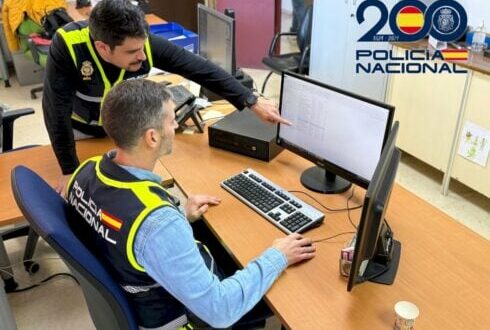 Facebook ‘love scam’ gang in Spain cons woman into paying out €216k