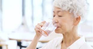 The surprising health benefits of drinking hot water every day