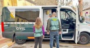 Thieves steal over two dozen V-16 emergency lights in one night from parked cars in Costa Blanca town