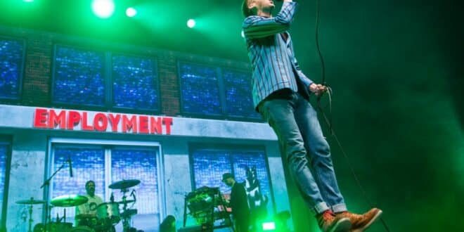 Kaiser Chiefs to ignite Marbella Arena with 20th Anniversary spectacular on June 20