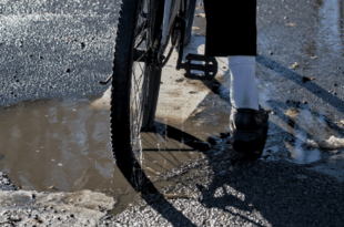 Cyclist wins €10,000 in Spain: How a Spanish court ruled on pothole accidents and road safety
