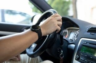 Drivers in Spain can face fines for driving one handed under strict control rules