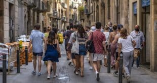 Spain braces for new tourism boom as holidaymakers shun other destinations over Middle East conflict fears