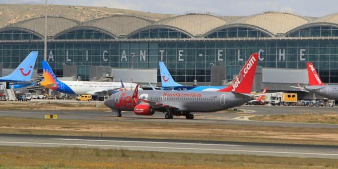 Costa Blanca airport sets new February passenger record with a third coming from the UK