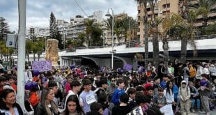 Hundreds of pupils march for equality on Granada's Costa Tropical