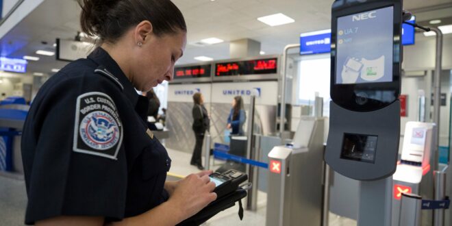 Spains police warns of border collapse at Alicante airport