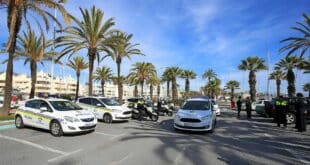 Benalmadena local police launch campaign for seatbelt use – €200 fine for those who flout law