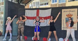 Arroyo de la Miel goes red and white for St George