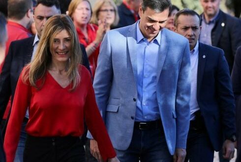 Pedro Sanchez cancels engagements due to death of wife Begoña Gomez's father