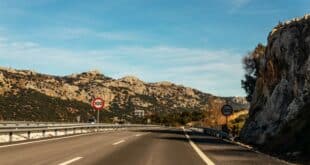 Speed cut to 100 kmh on Spanish roads: where drivers are already being slowed down