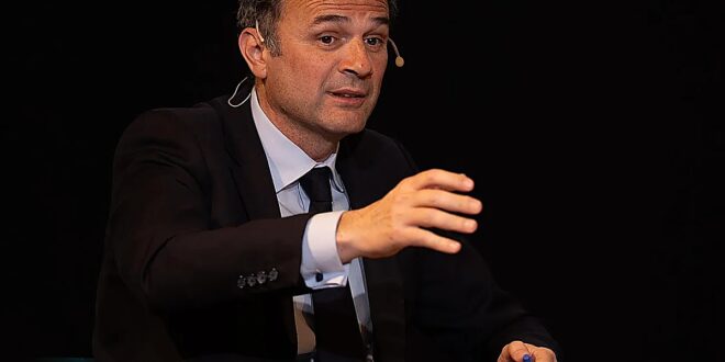 Cadiz mayor declines more tourists to preserve city's 'essence'