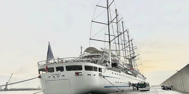 The world's largest luxury yacht with Michelin Star cuisine docks for the first time in Motril