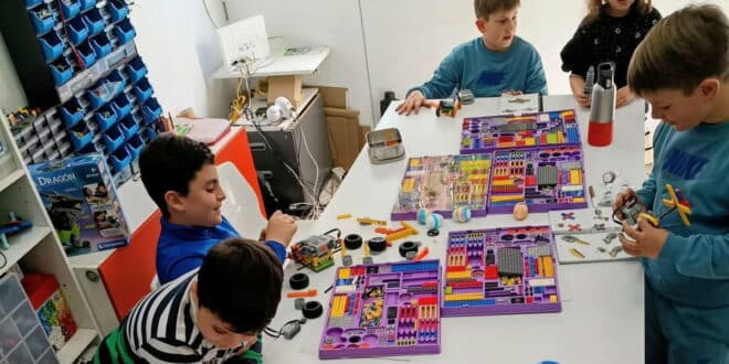 Young Engineers hold STEM day workshop