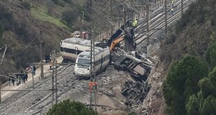 Spanish police report: Adamuz rail tracks broke day before fatal crash