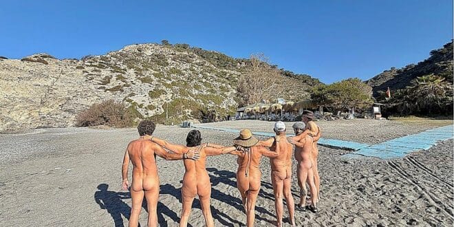 Naturists no longer welcome at popular Costra Tropical beach bars