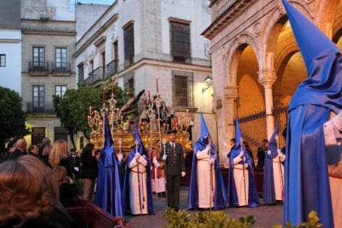Man arrested in Andalucia over bogus car park bomb threat that threatened to shut down Semana Santa celebrations