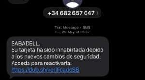 Fake bank and delivery scam texts will keep hitting phones in Spain this summer