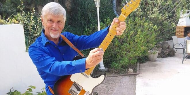 Join Rocking Johnny to party at Duquesa port for APRONA