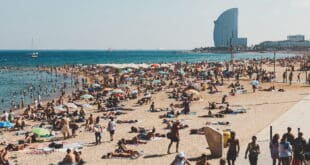 Spain issues red heat alerts as 44C temperatures hit in latest July warning