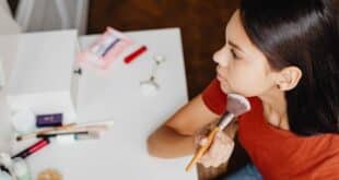 Navigating modern cosmetics distribution: How to protect quality and win customer trust