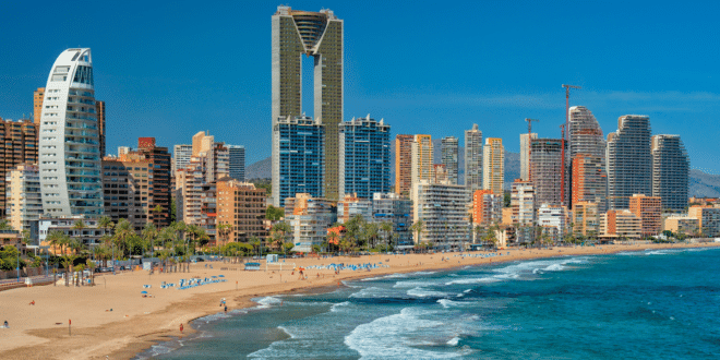 Summer refuses to leave Spain as temperatures surge back towards 38ºC