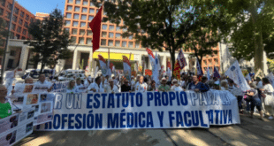 Doctors to walk out across Spain from October in escalating row over ‘unjust’ working conditions