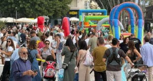 Estepona is once again ‘Living its streets’ as Autumn festival is in town, with games, music and culture