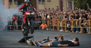 Stunt shows, live rock, and custom bikes, the Komando Bike Festival rides back into Torremolinos