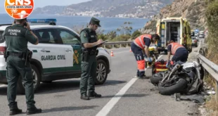Damaged motorbike on the N-340 near Gualchos