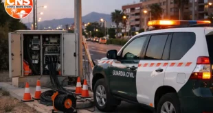 Guardia Civil vehicle near cable repair work in Murcia
